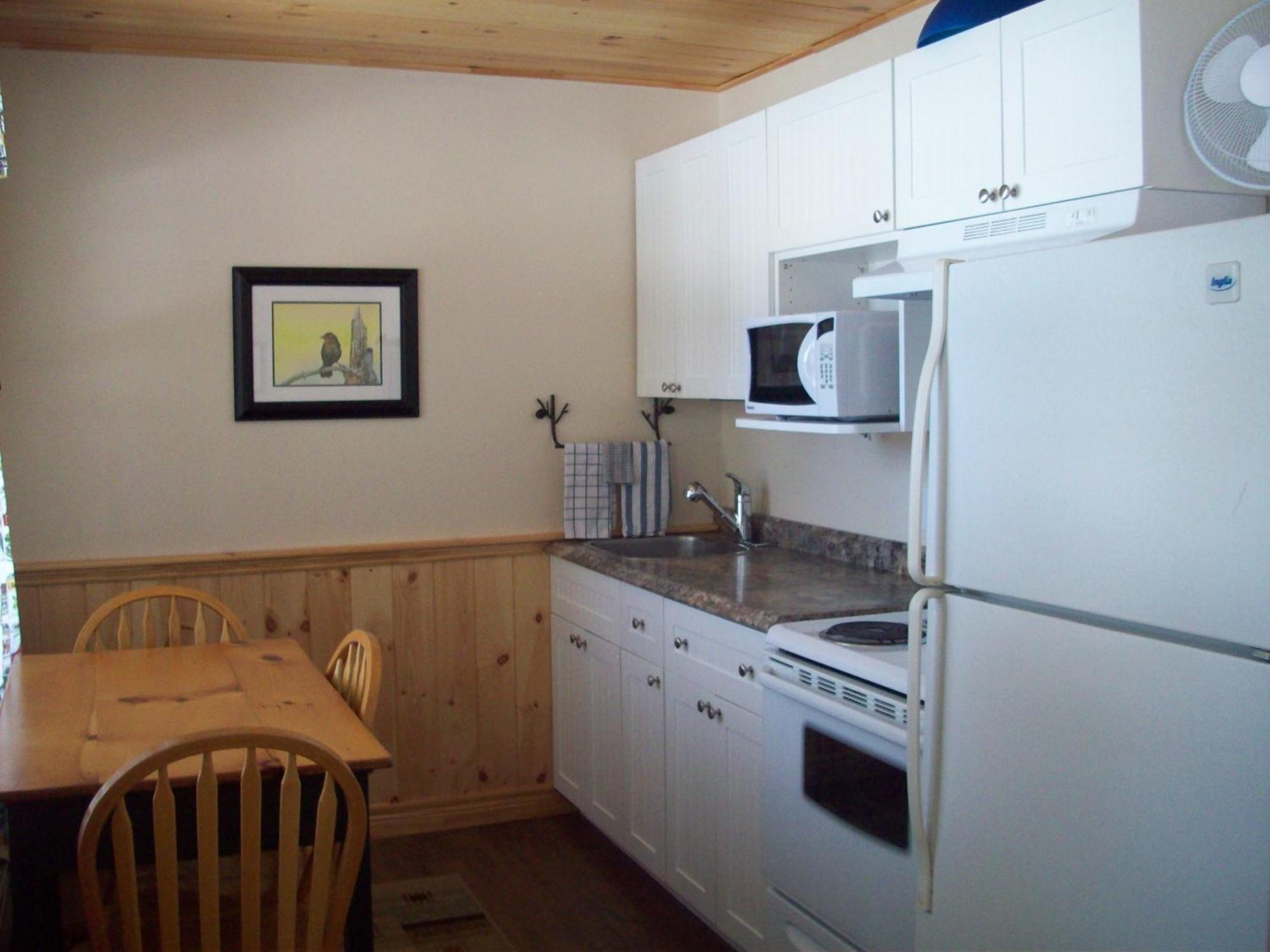 Lakewoods Cottage Oxtongue Lake الغرفة الصورة