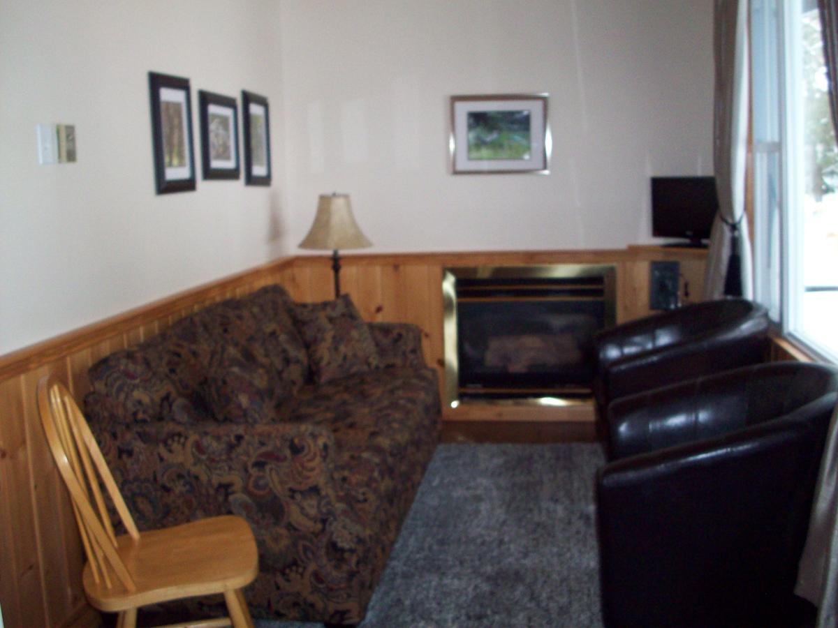 Lakewoods Cottage Oxtongue Lake المظهر الخارجي الصورة