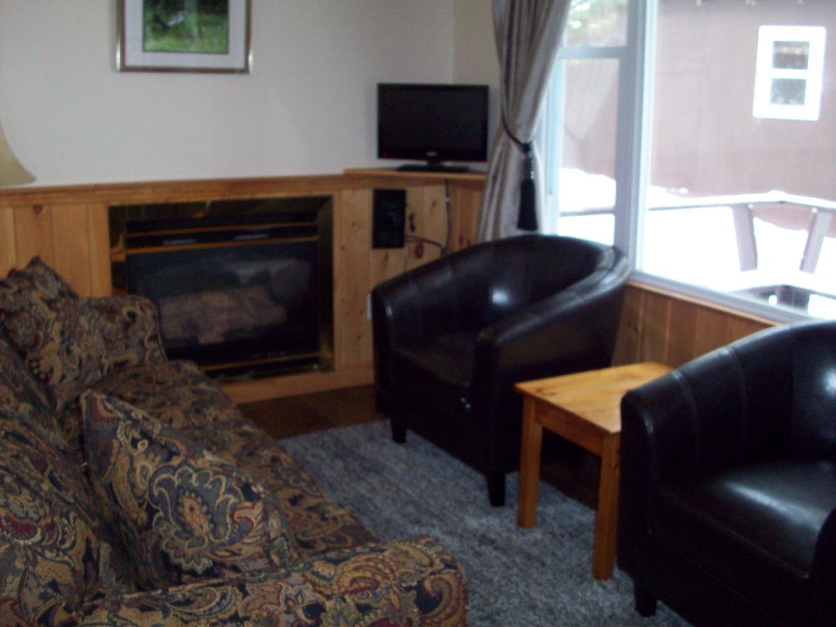 Lakewoods Cottage Oxtongue Lake المظهر الخارجي الصورة
